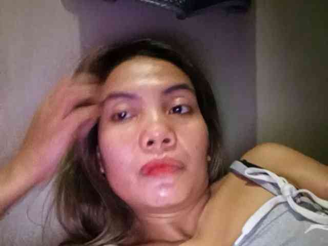 HEARTQUEEN webcam