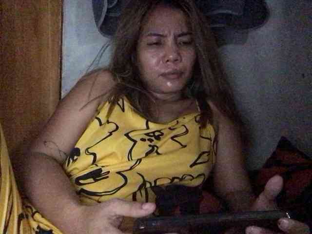 HEARTQUEEN webcam
