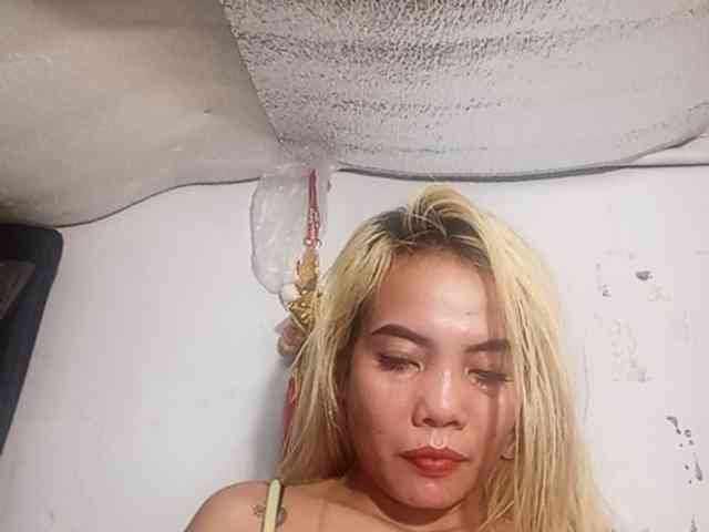 Pempemliciouss Live Webcam on BongaCams