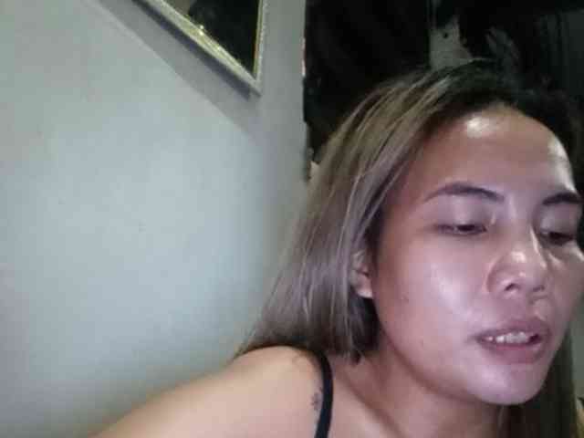 HEARTQUEEN webcam