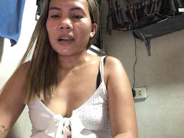 HEARTQUEEN webcam
