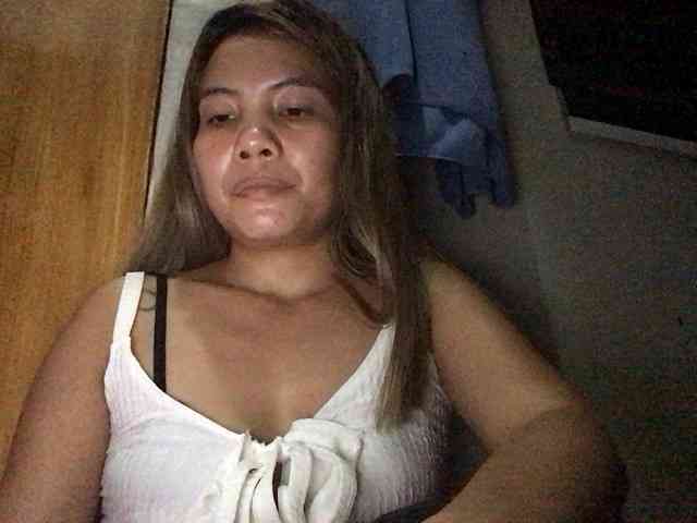 HEARTQUEEN webcam