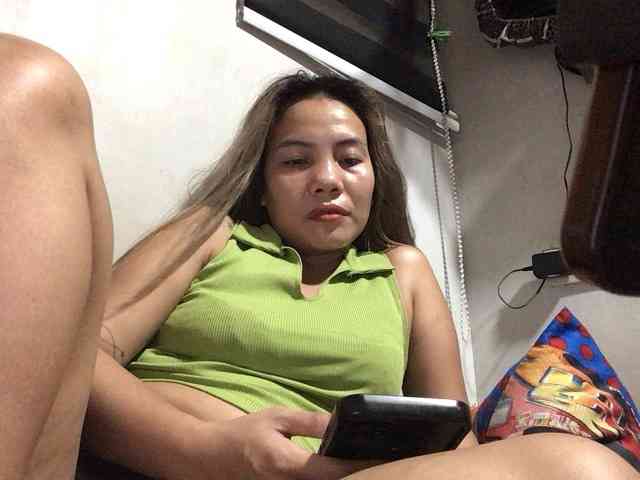 HEARTQUEEN webcam