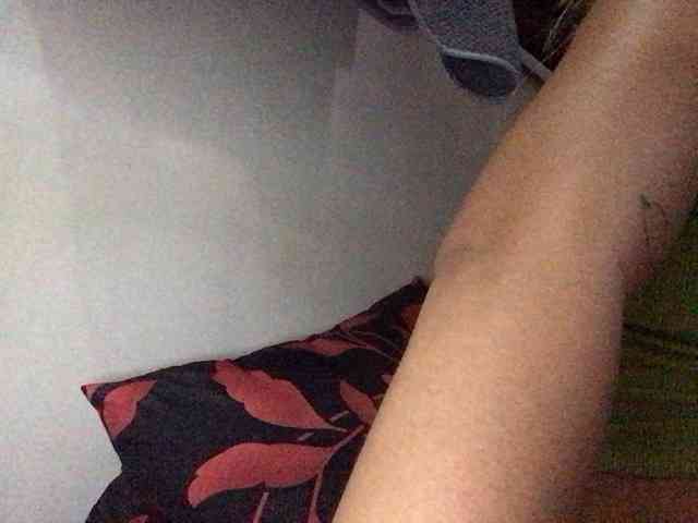 HEARTQUEEN webcam