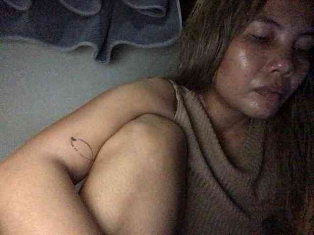 HEARTQUEEN webcam