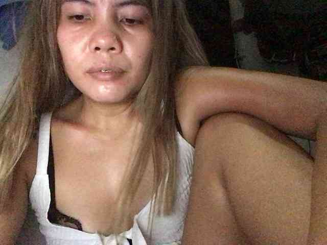 HEARTQUEEN webcam