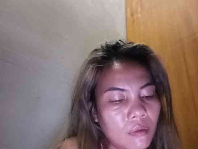 HEARTQUEEN webcam