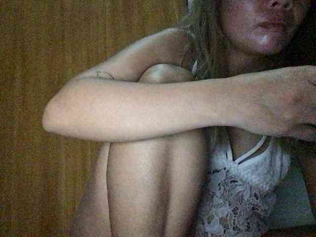 HEARTQUEEN webcam