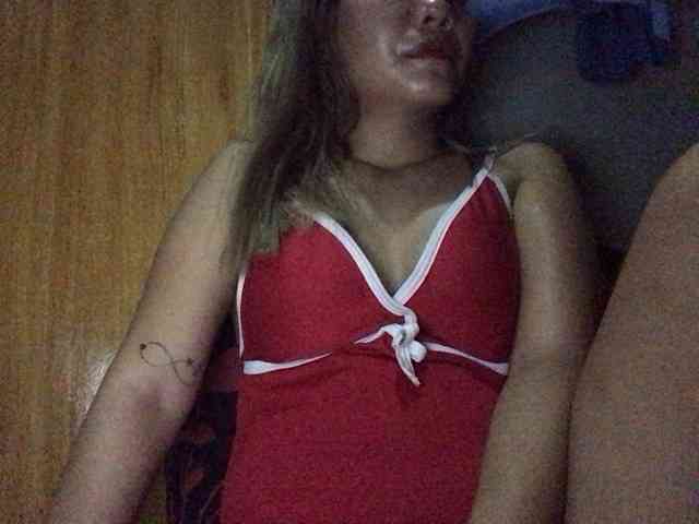 HEARTQUEEN webcam