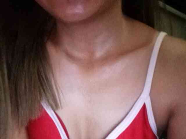 HEARTQUEEN webcam