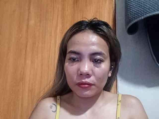 HEARTQUEEN webcam