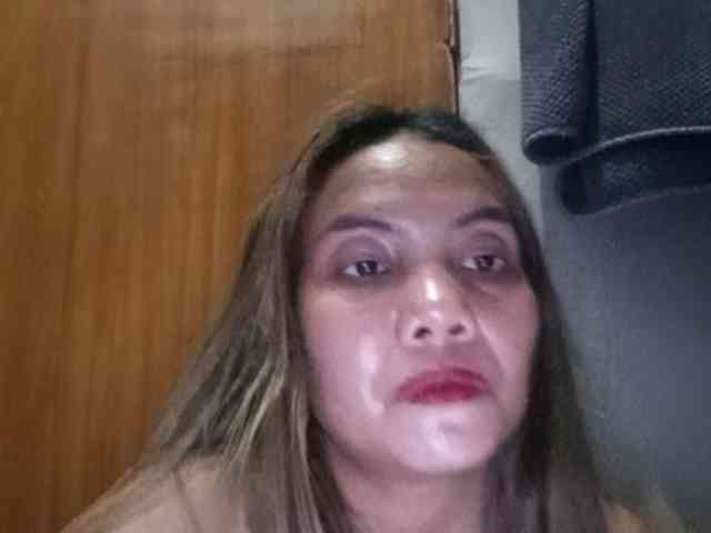 HEARTQUEEN webcam