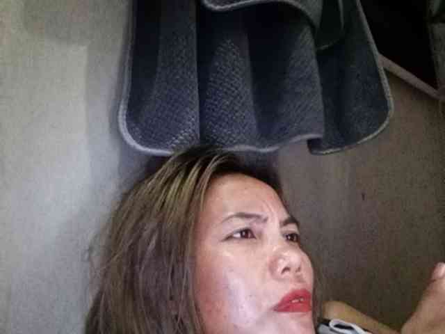 HEARTQUEEN webcam