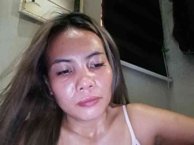 HEARTQUEEN webcam