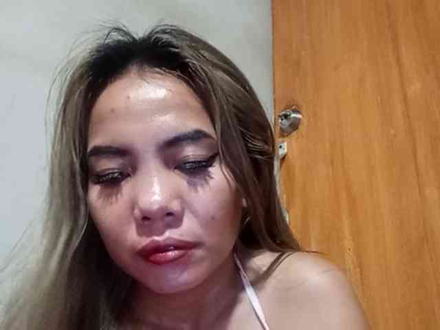 HEARTQUEEN webcam