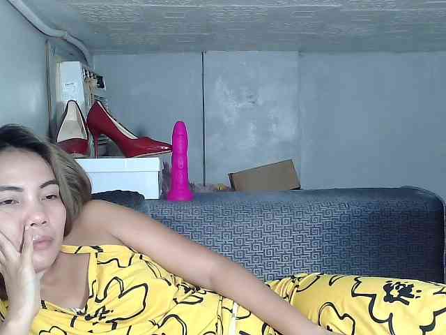 HEARTQUEEN webcam