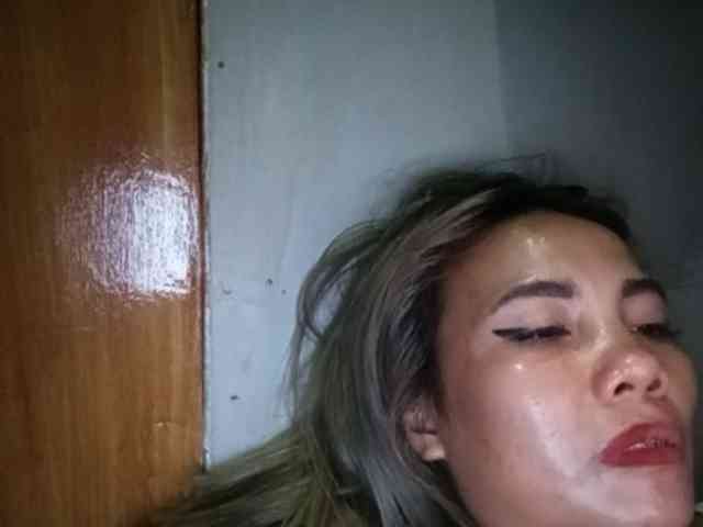 HEARTQUEEN webcam