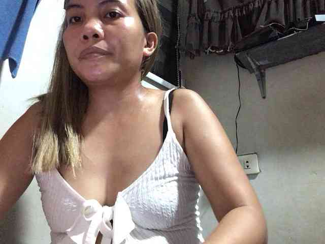 HEARTQUEEN webcam