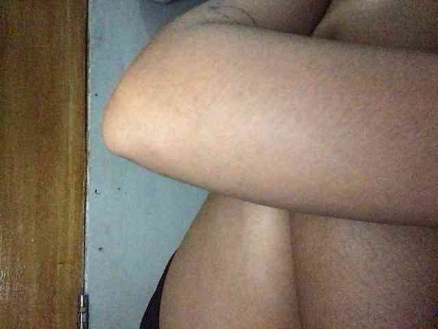 HEARTQUEEN webcam