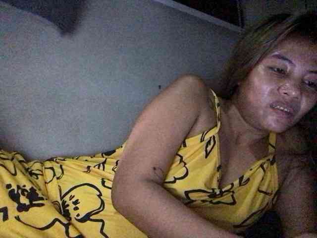 HEARTQUEEN webcam