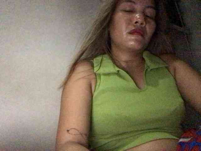 HEARTQUEEN webcam