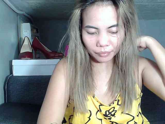 HEARTQUEEN webcam