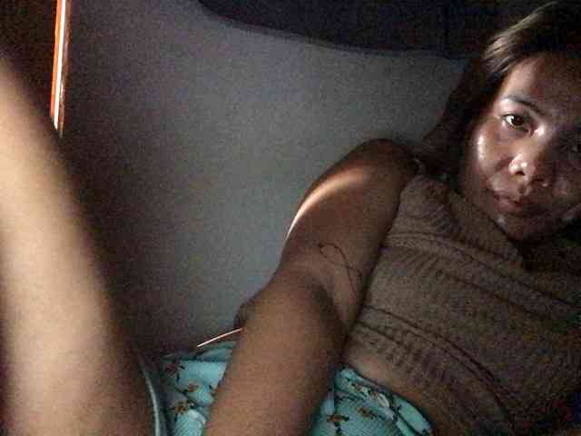 HEARTQUEEN webcam