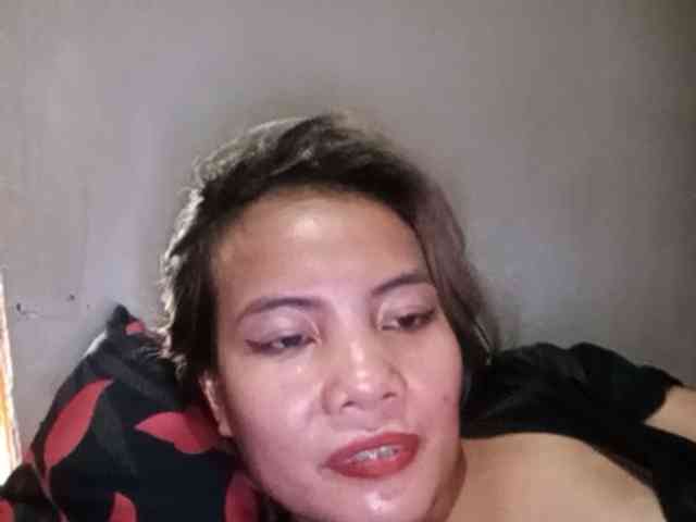 HEARTQUEEN webcam