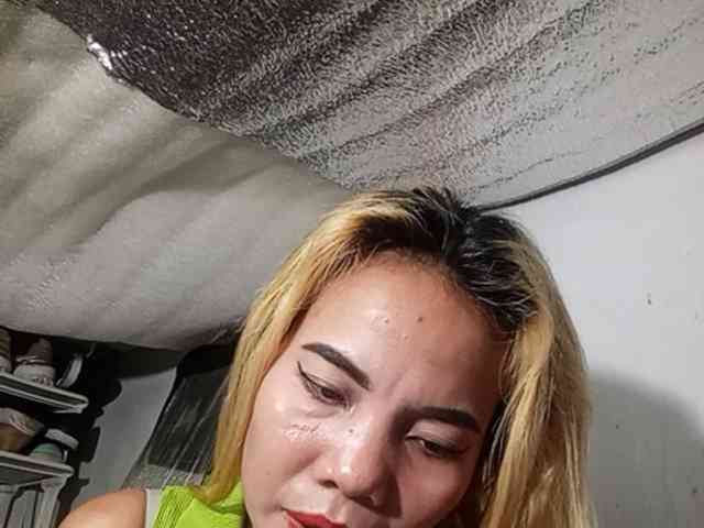 Pempemliciouss Live Webcam on BongaCams