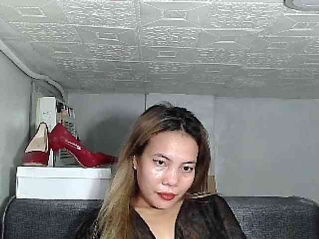 HEARTQUEEN webcam