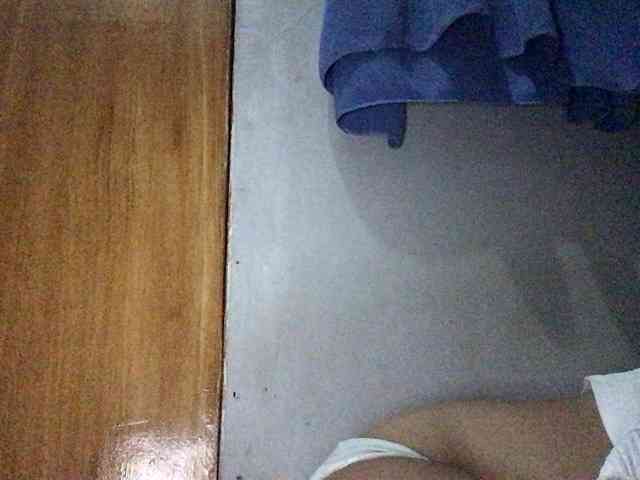 HEARTQUEEN webcam