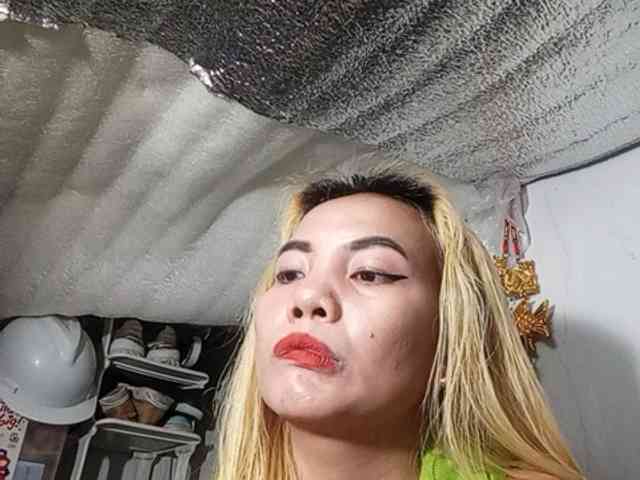 Pempemliciouss Live Webcam on BongaCams