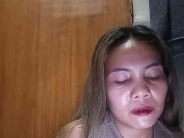 HEARTQUEEN webcam