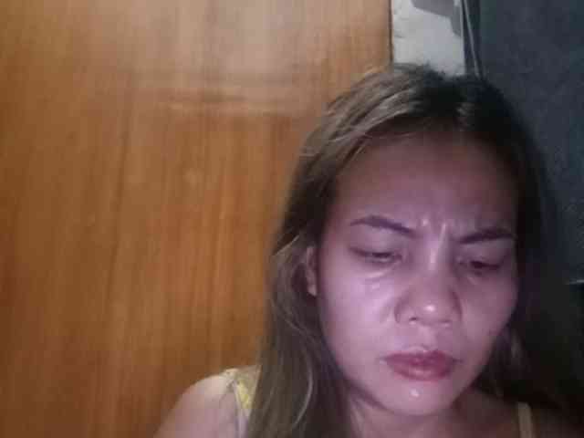 HEARTQUEEN webcam