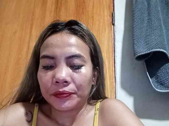 HEARTQUEEN webcam