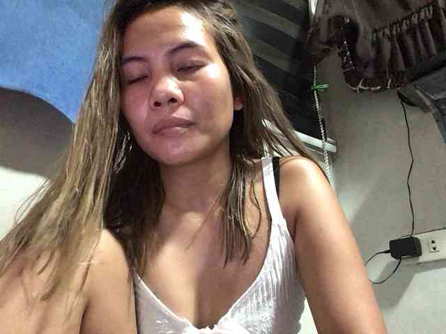 HEARTQUEEN webcam