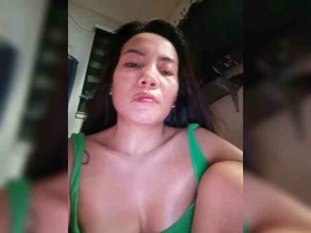 Pempemliciouss Live Webcam on BongaCams