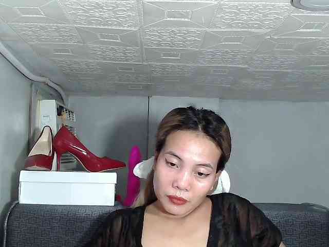 HEARTQUEEN webcam