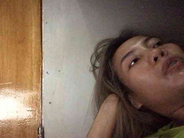 HEARTQUEEN webcam