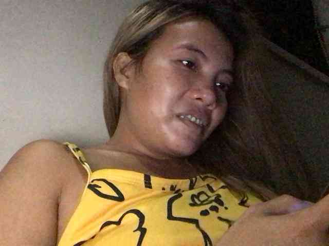 HEARTQUEEN webcam