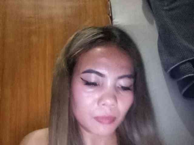 HEARTQUEEN webcam