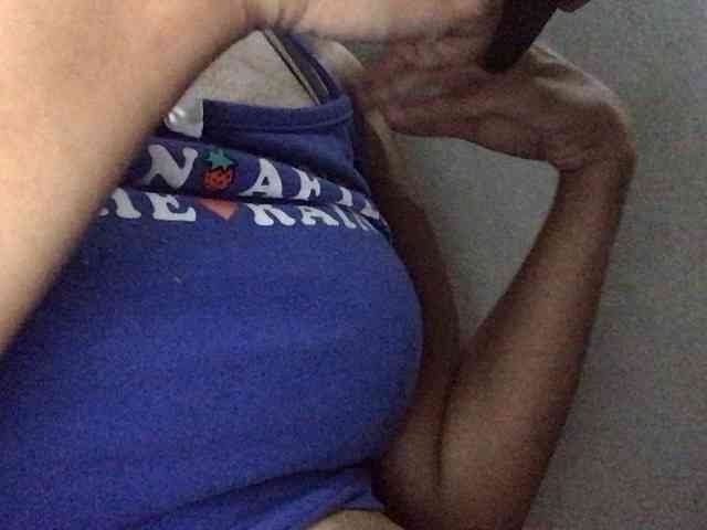 HEARTQUEEN webcam