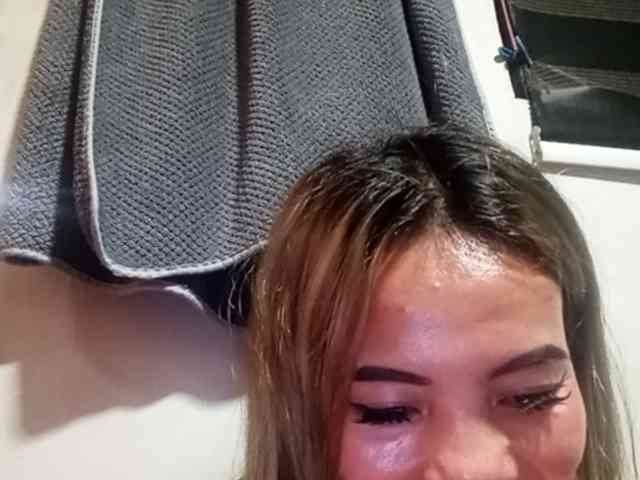 HEARTQUEEN webcam