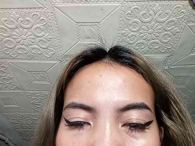 HEARTQUEEN webcam