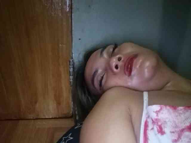HEARTQUEEN webcam