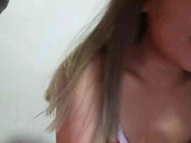 HEARTQUEEN webcam
