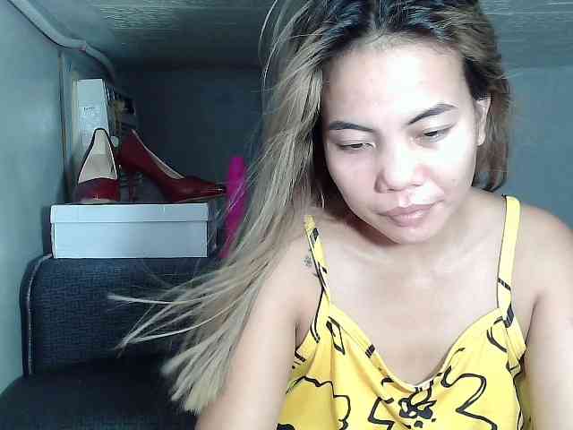 HEARTQUEEN webcam