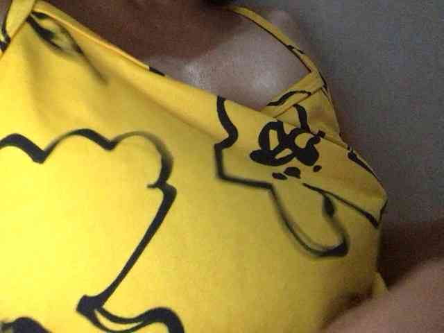 HEARTQUEEN webcam