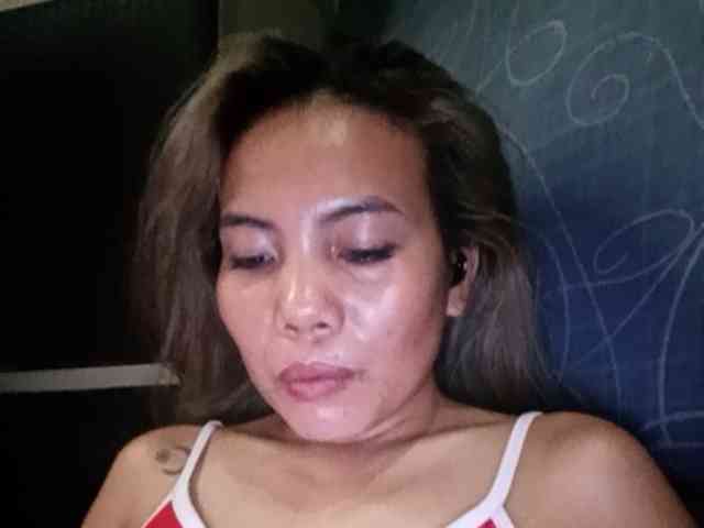 HEARTQUEEN webcam