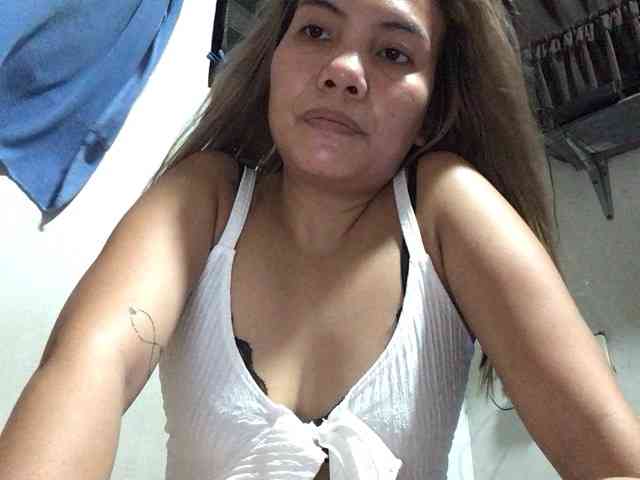 HEARTQUEEN webcam